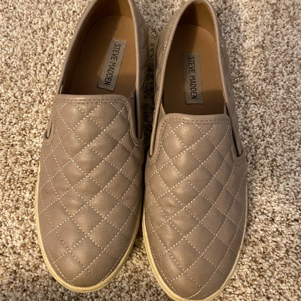 Tan Steve Madden slip ons!